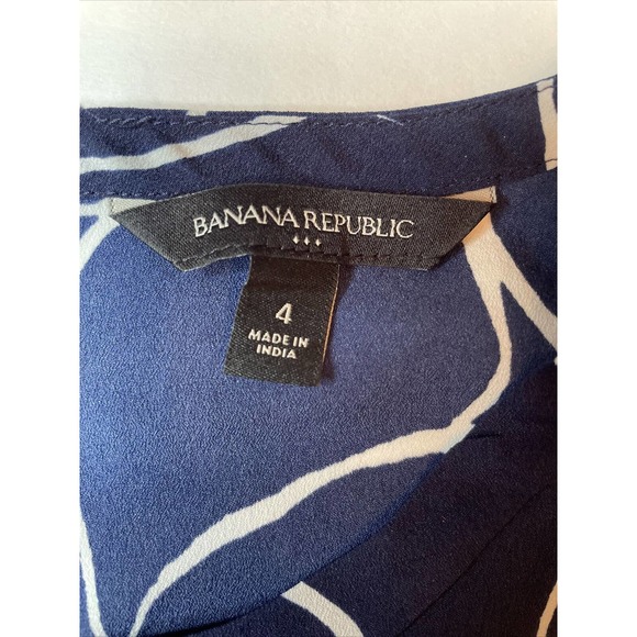 Banana Republic Blouse Tank Navy Blue White Woman’s 4 Small Pleated Drape Front - Picture 5 of 5